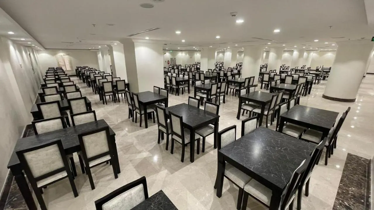 مواكب الكوثر التوصيل للحرم متوفر مجانا Mawakib Al Kawthar Hotel Makkah Free Transportation To The Campus La Mecque Arabie saoudite